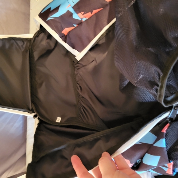 NEW Wooter Apparel Black and Blue Men's Backpack - Picture 4 of 7